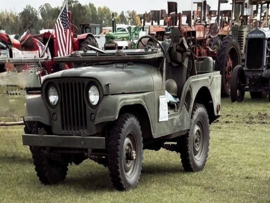 Northland Threshing Bee Honors Veterans with Old-Time Traditions