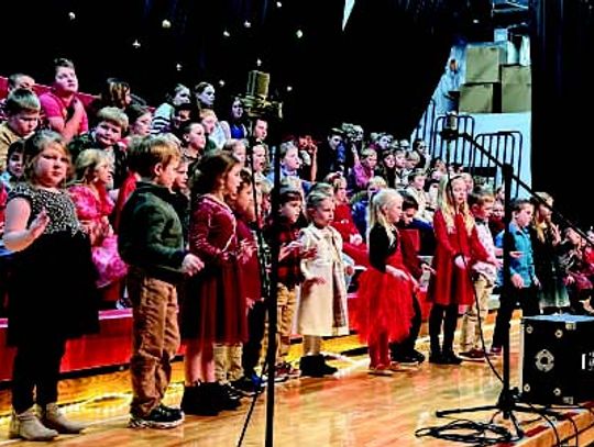 RLCC Elementary Performs “An Old Fashioned Christmas”