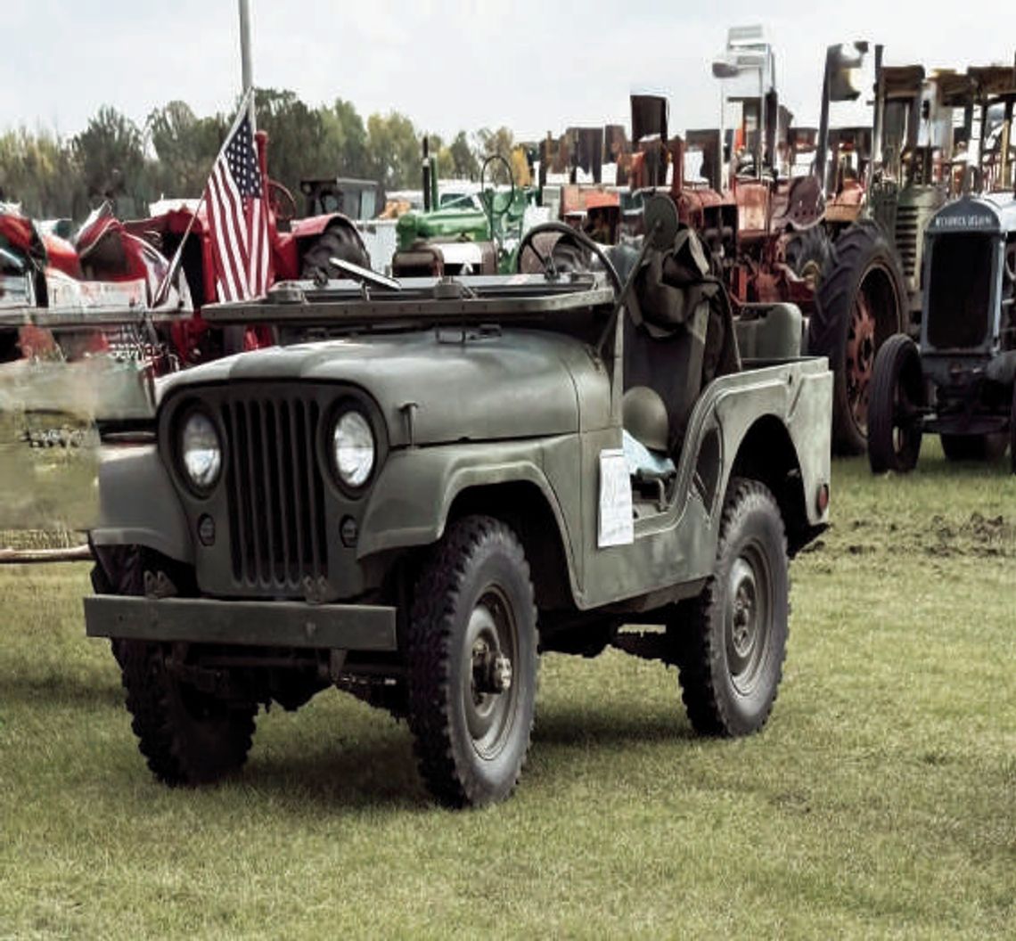 Northland Threshing Bee Honors Veterans with Old-Time Traditions